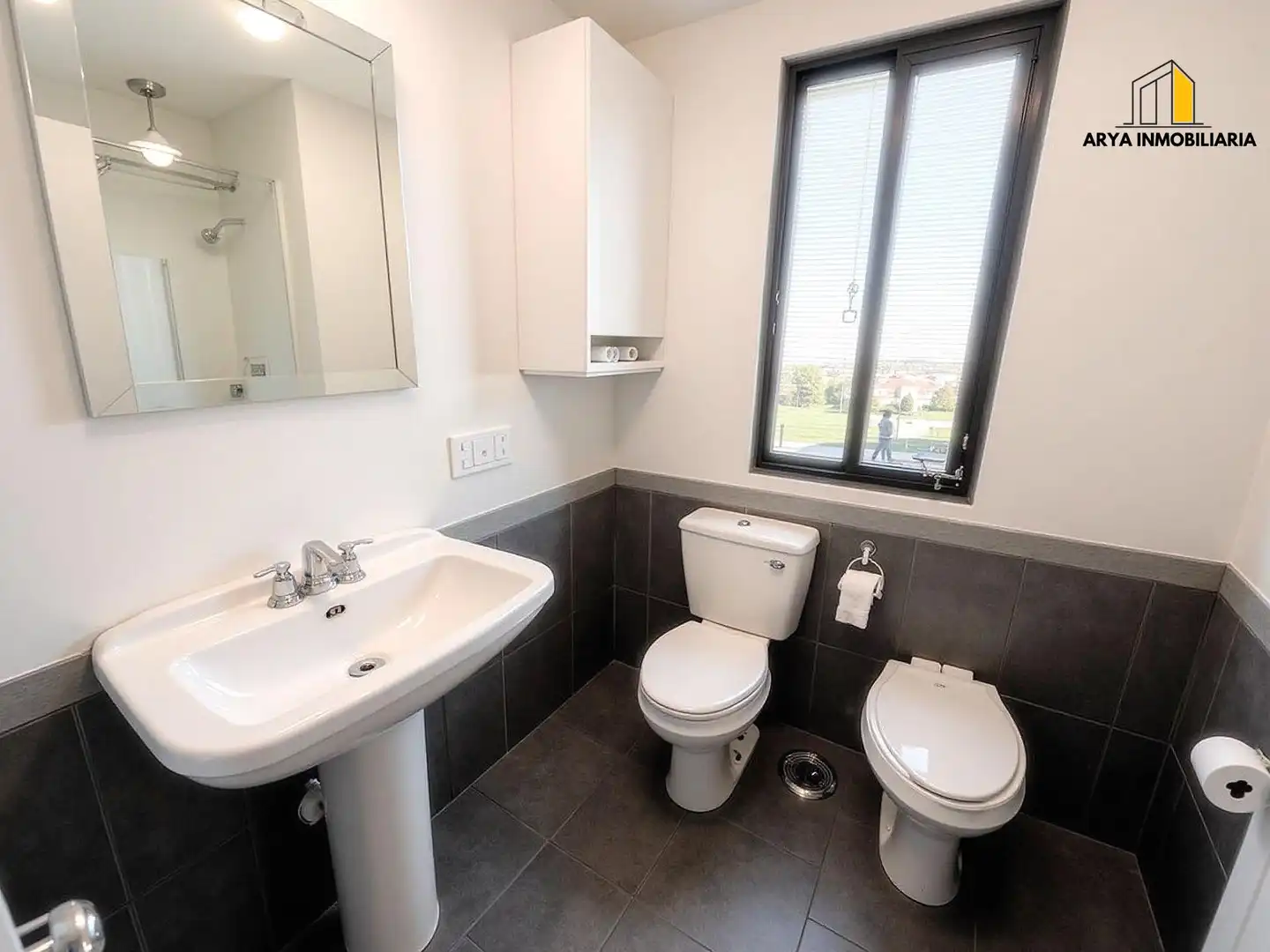 Baño de Casa o chalet en venta en Galápagos con Jardín privado, Terraza y Trastero