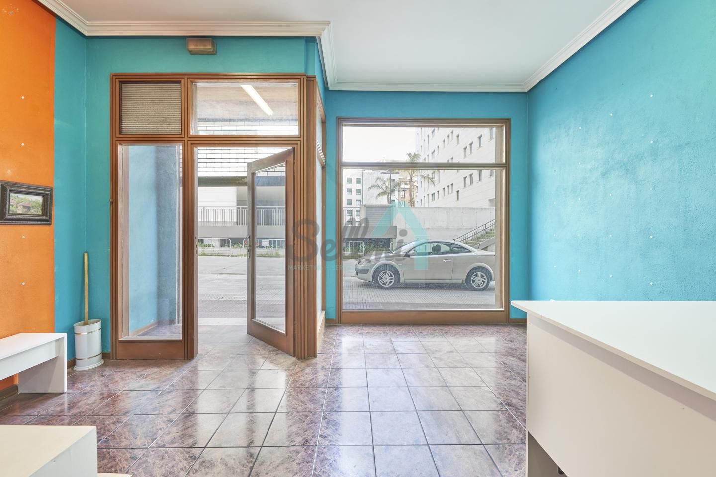 Premises for sale in Oviedo 
