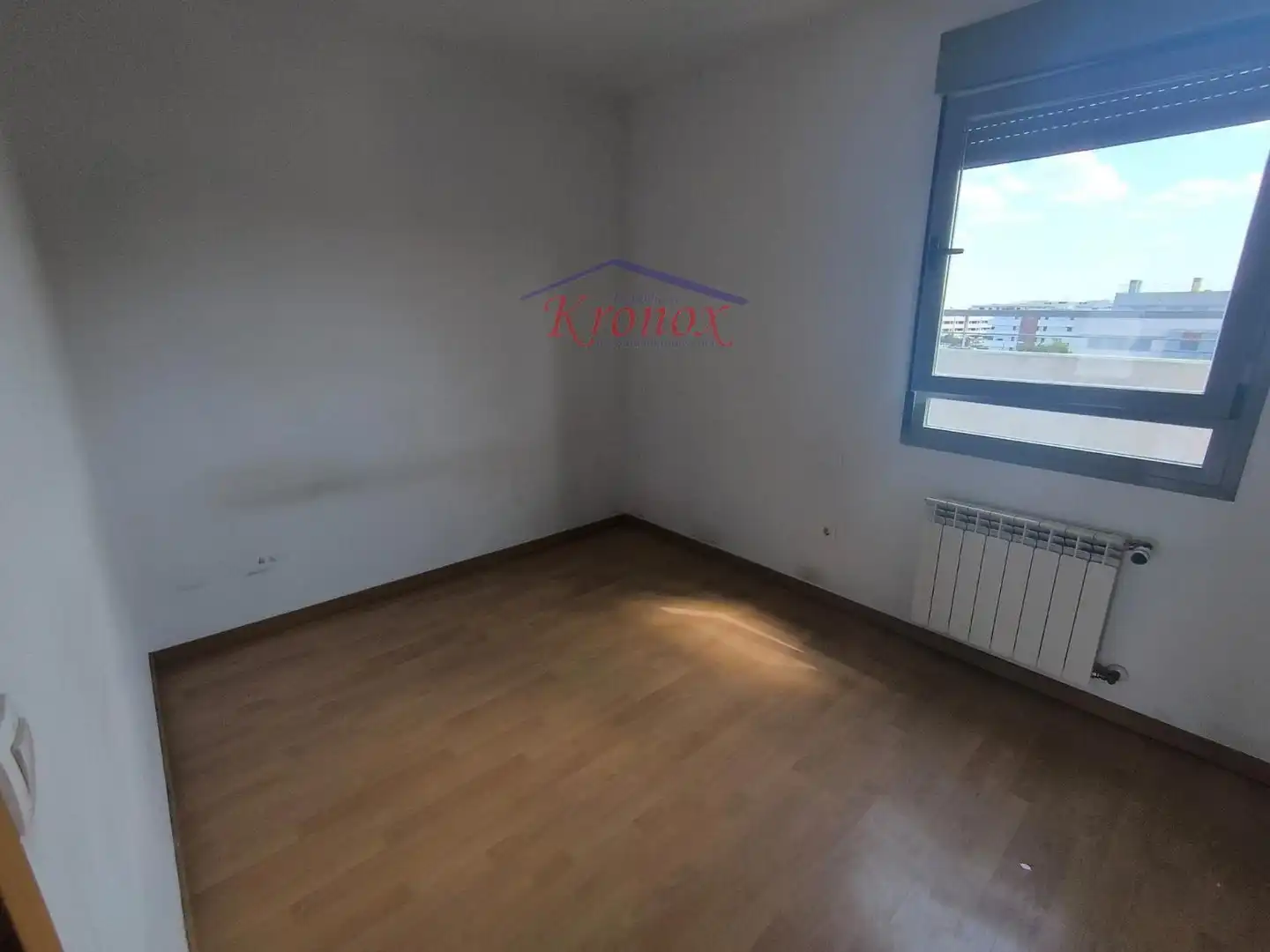 Habitación de Ático en venta en Pinto con Calefacción, Terraza y Trastero