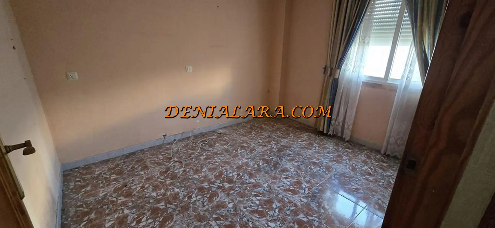 Habitación de Piso en venta en Dénia con Calefacción, Trastero y Balcón