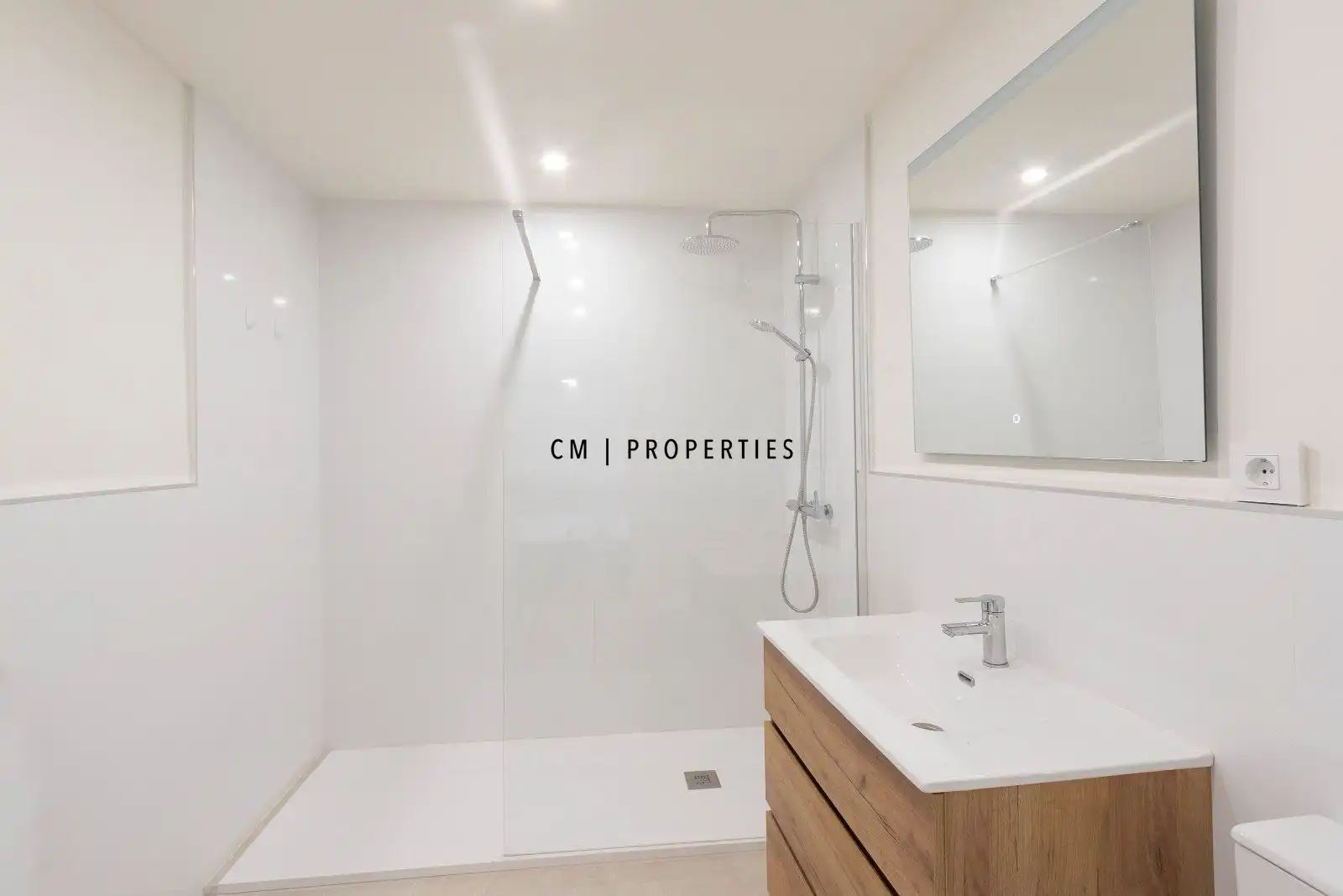 Badezimmer von Wohnung zur Miete in Poblats Marítims
