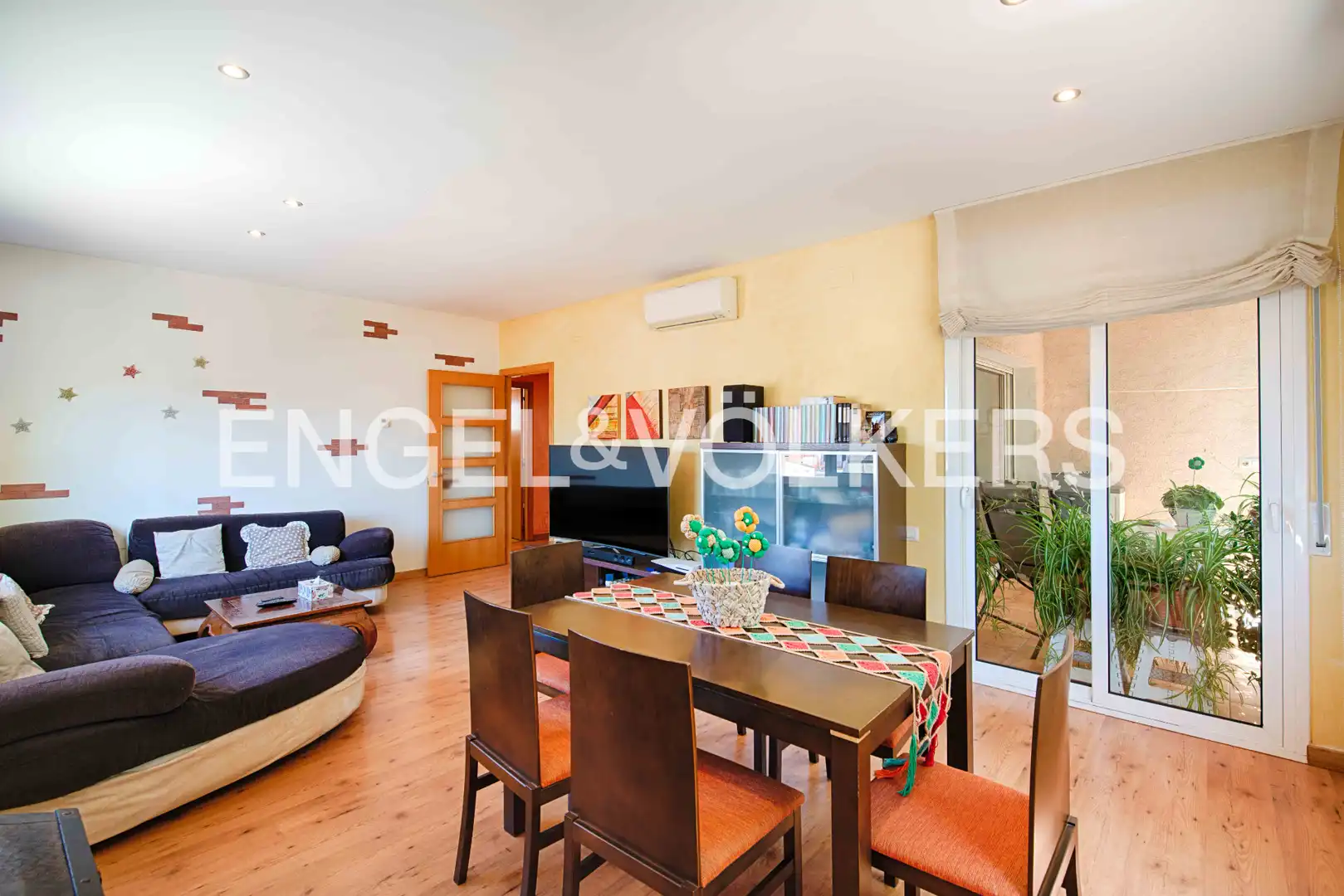 Sala de estar de Piso en venta en Llançà con Aire acondicionado y Terraza