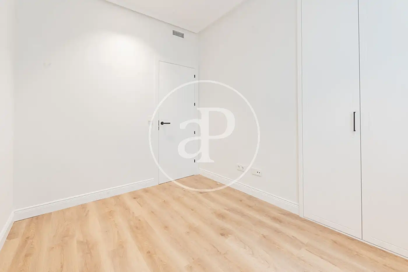 Piso en venta en Madrid con Aire acondicionado, Calefacción y Terraza