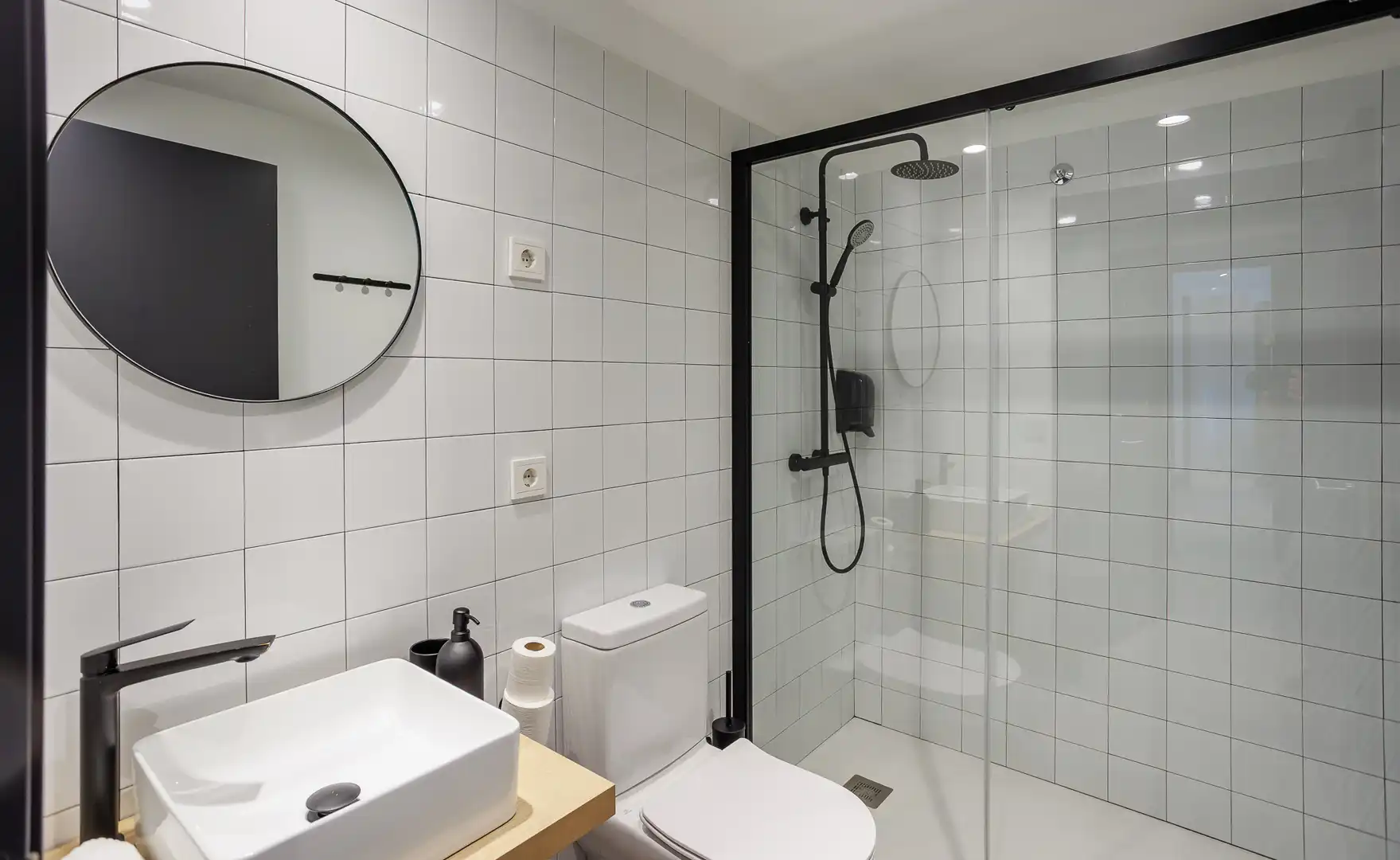 Bathroom of Commercial properties for sale in Friol  with Furnished
