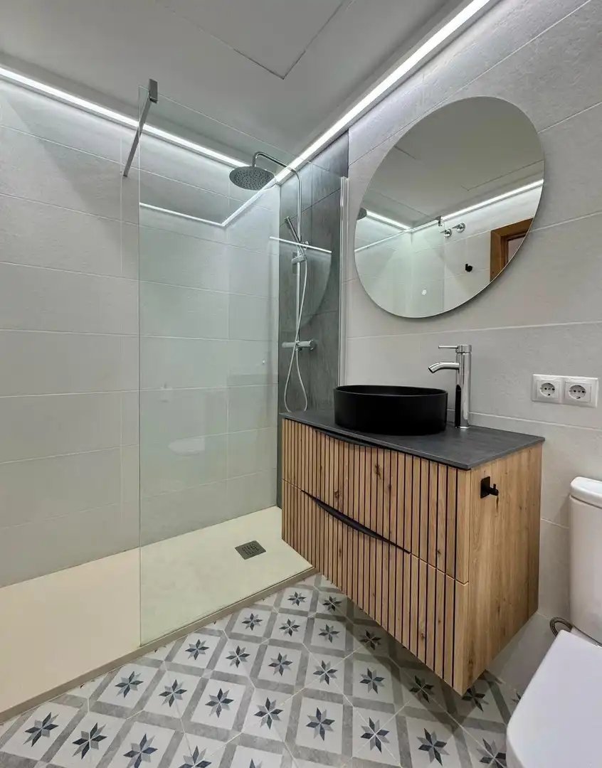 Bathroom of Apartments for sale in Benidorm  with Terrace, Storage room and Furnished