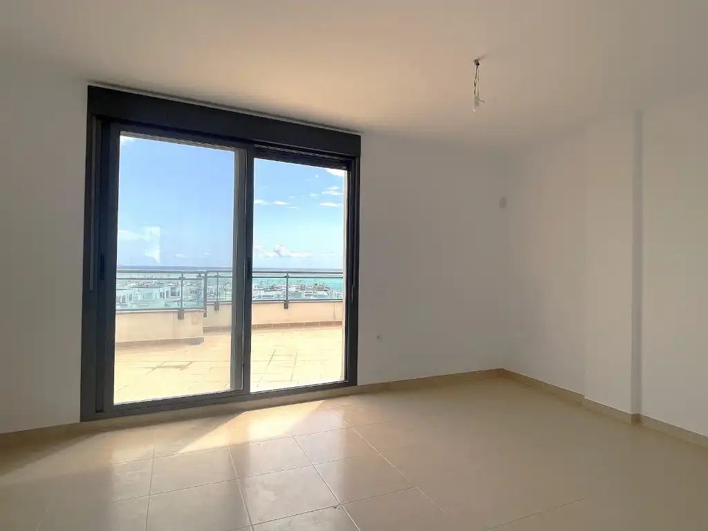 Ático en venta en Garrucha con Jardín privado, Terraza y Piscina comunitaria