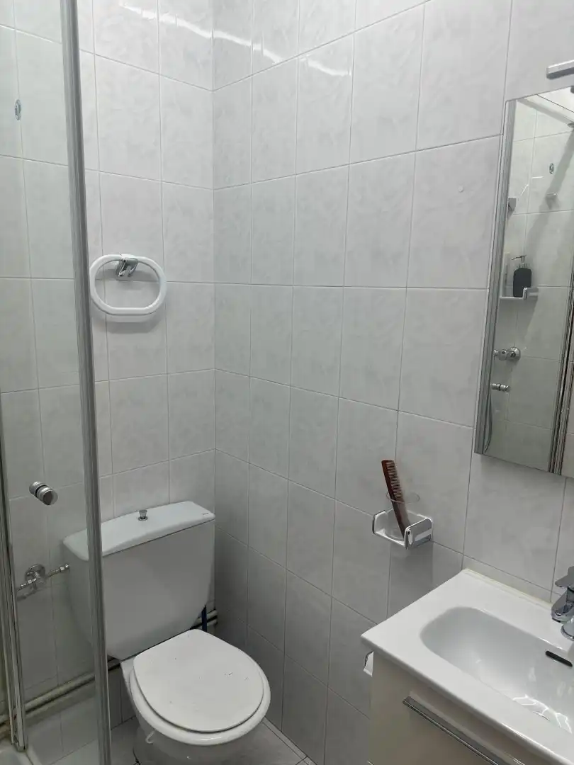 Badezimmer von Wohnung zur Miete in Pontevedra Capital  mit Heizung, Möbliert und Balkon