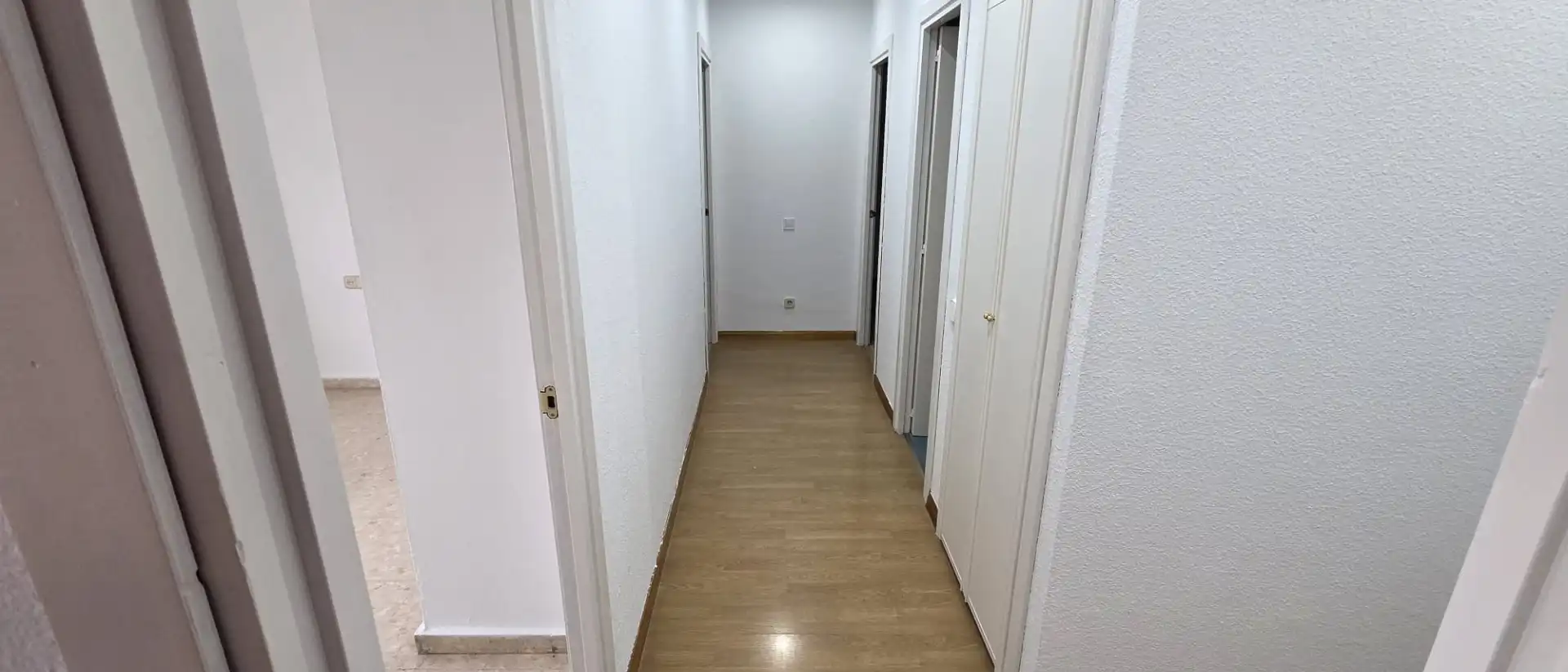 Dachboden zur Miete in Málaga mit Klimaanlage, Terrasse und Balkon