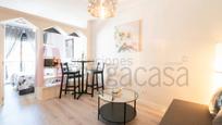 Dormitori de Apartament de lloguer en  Madrid Capital amb Calefacció, Parquet i Terrassa