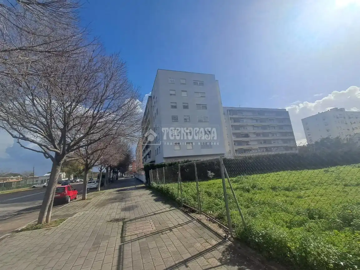 Vista exterior de Piso en venta en Sevilla con Aire acondicionado, Calefacción y Terraza