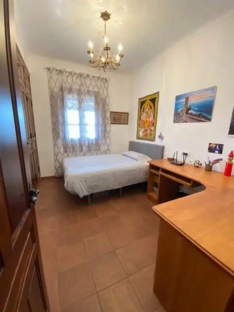 Habitación de Casa o chalet en venta en Córdoba con Piscina y Amueblado