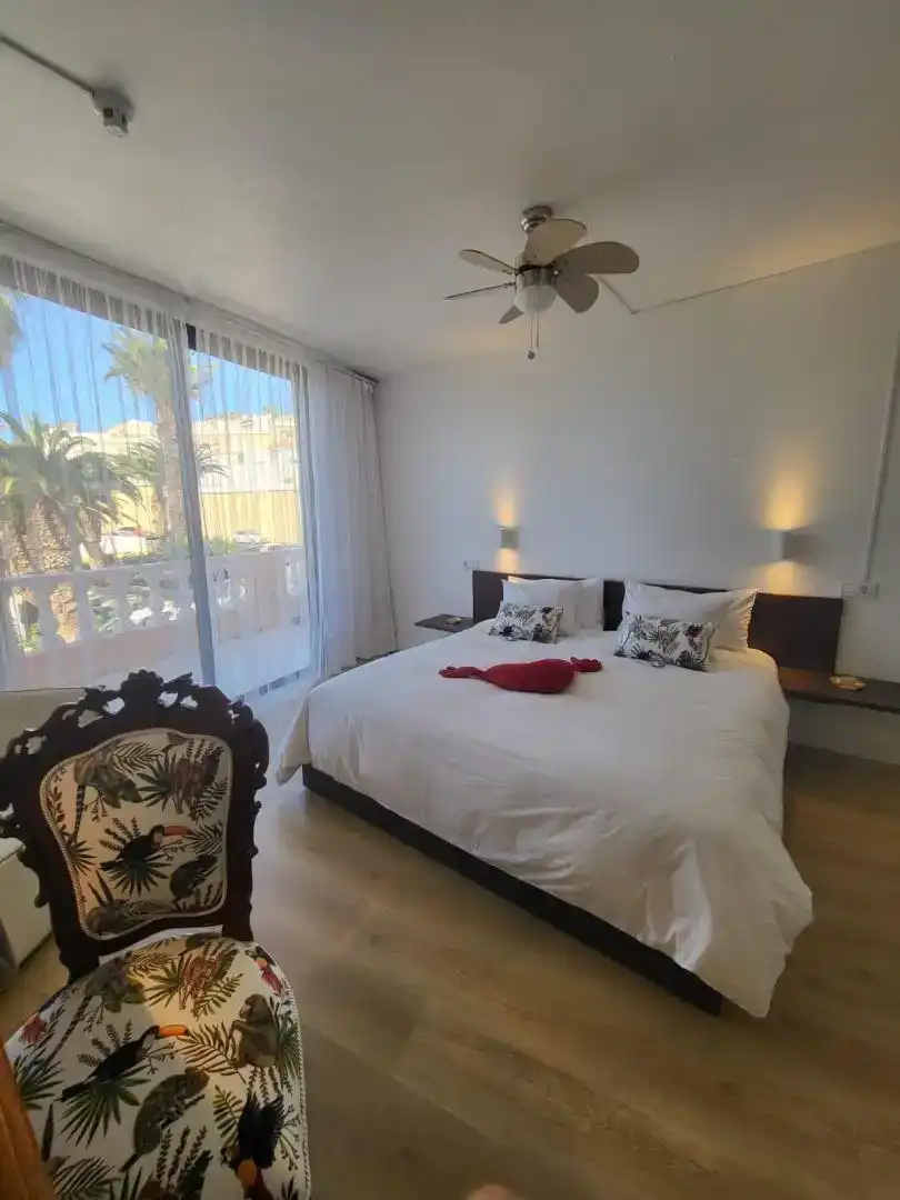 Schlafzimmer von Wohnung zur Miete in Adeje mit Klimaanlage