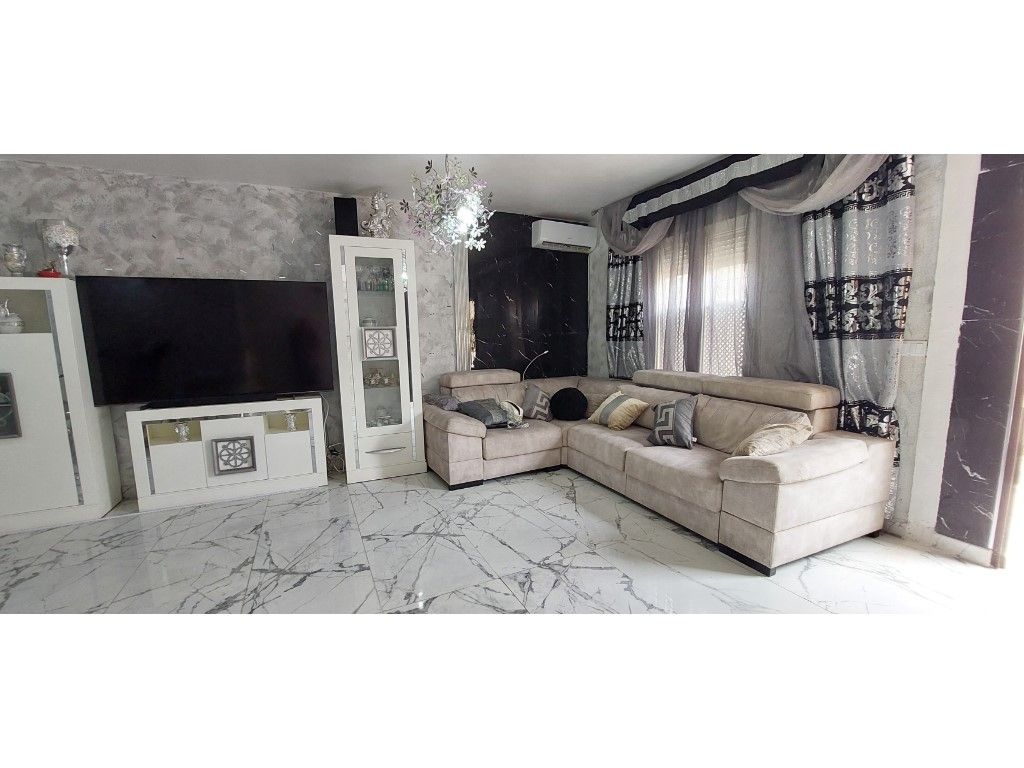 Sala d'estar de Casa o xalet en venda en  Córdoba Capital