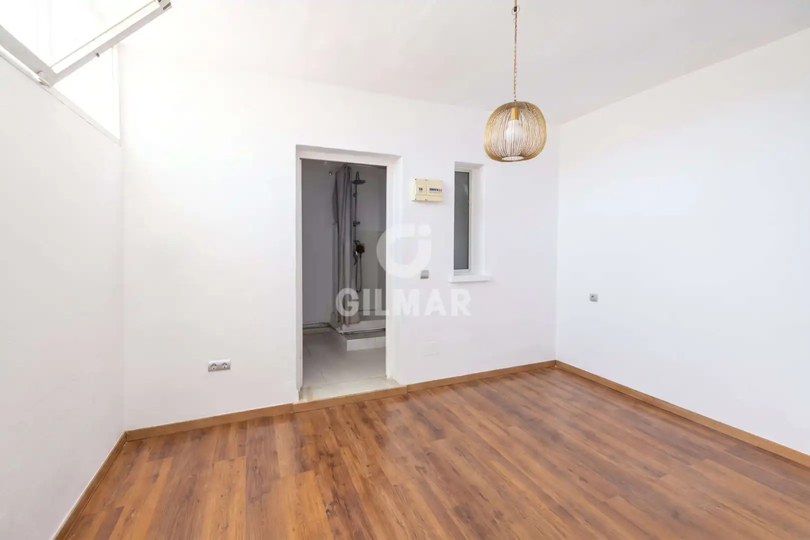 Habitación de Edificio en venta en Estepona