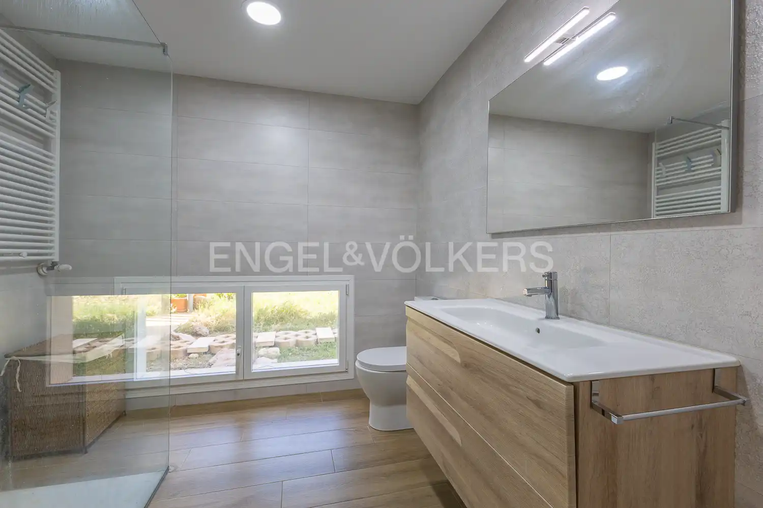 Bathroom of Houses for sale in Orba  with Air Conditioner, Heating and Private garden