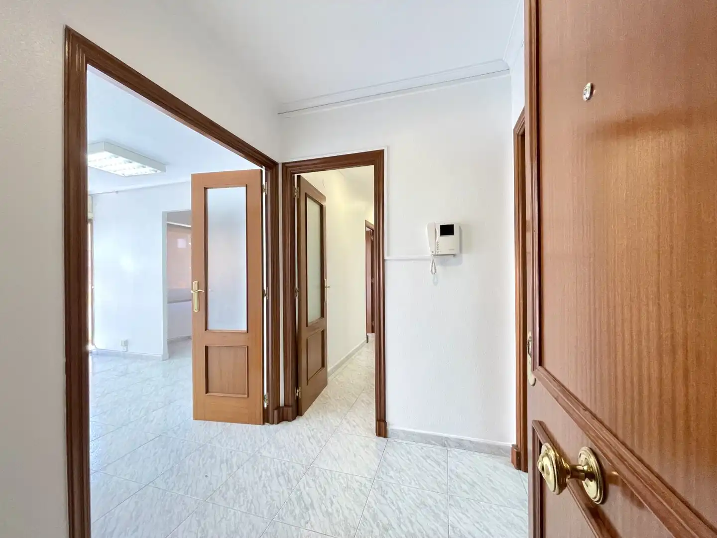 Büro mit Aufzug zur Miete in General Lacy 3, imagen 2