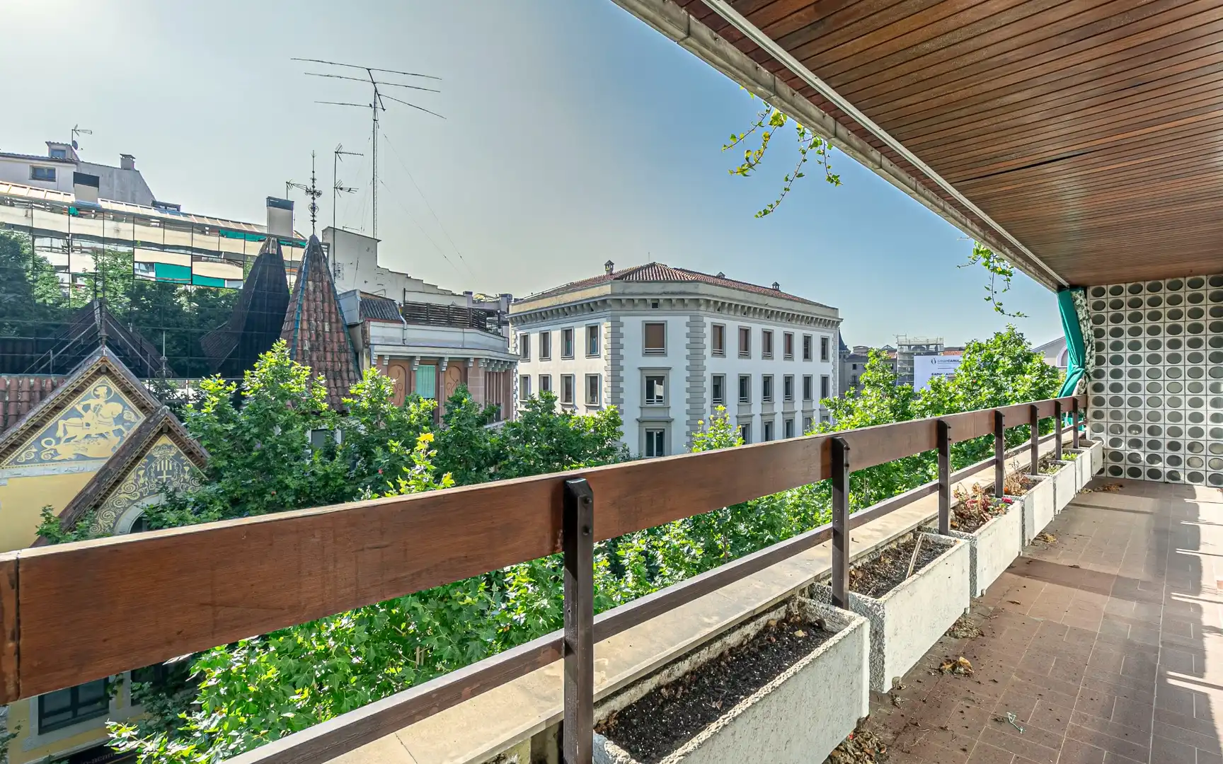 Piso en venta en Pere III, Centre - Passeig i Rodalies