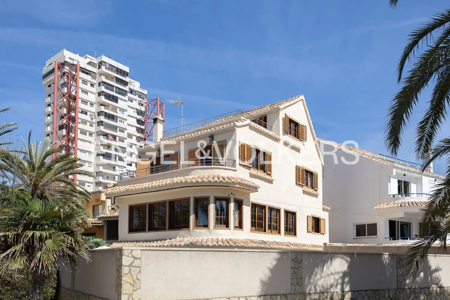 Vista exterior de Casa o chalet de alquiler en La Pobla de Farnals con Aire acondicionado, Calefacción y Jardín privado