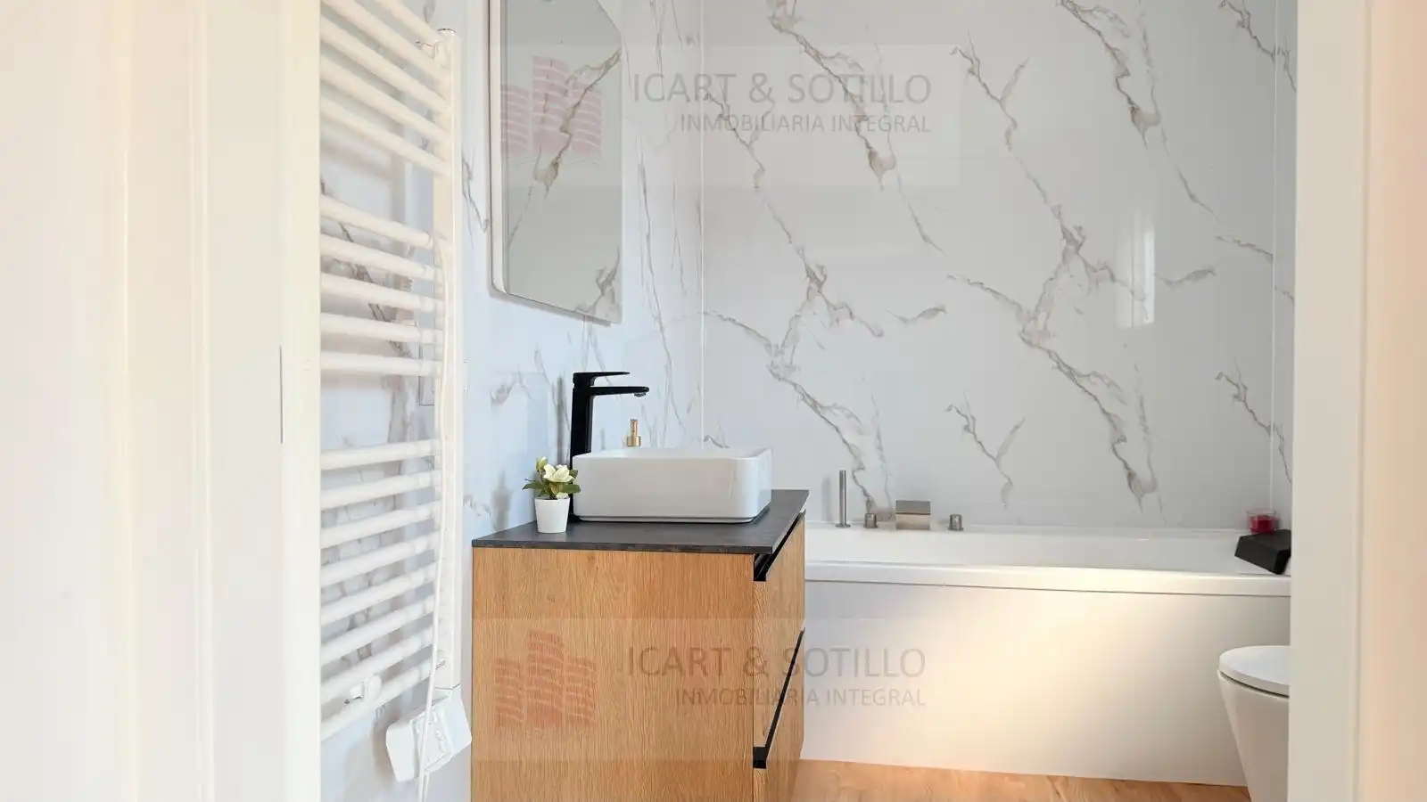 Bathroom of Houses for sale in Vinaròs  with Air Conditioner, Heating and Private garden