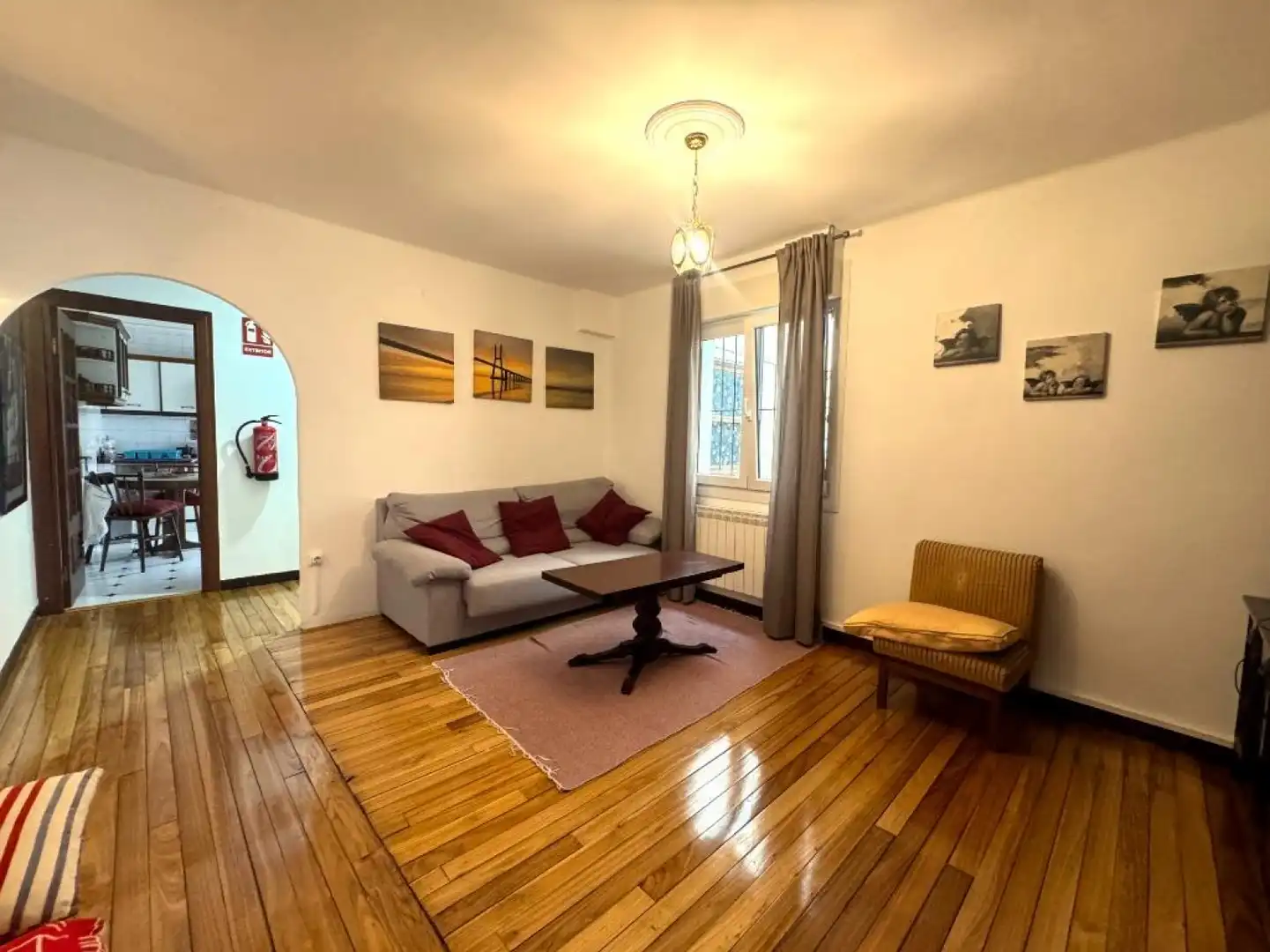 Sala d'estar de Pis en venda en Bárcena de Pie de Concha amb Jardí privat, Parquet i Moblat