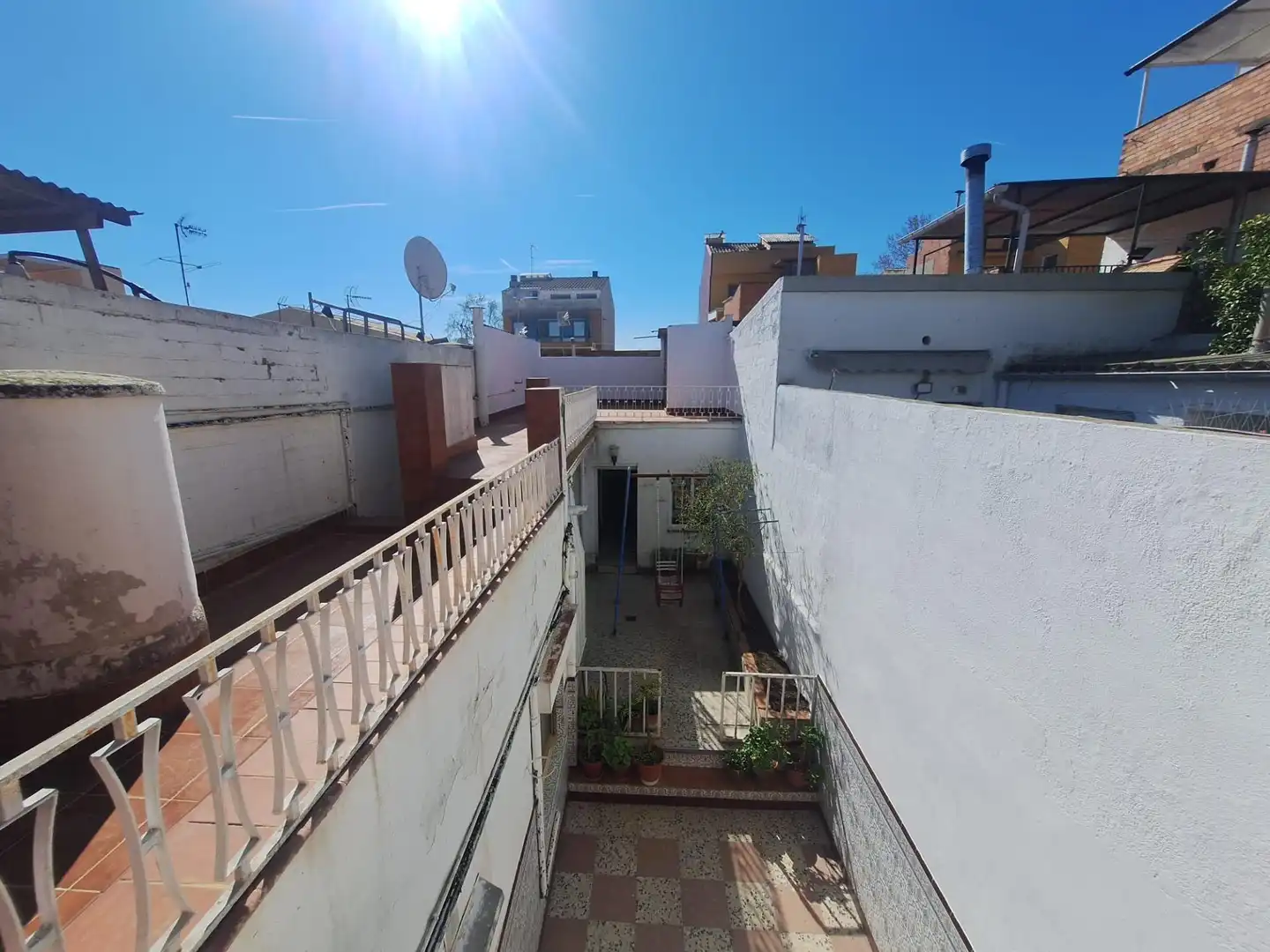 Vista exterior de Casa o xalet en venda en Sabadell amb Aire condicionat, Calefacció i Terrassa