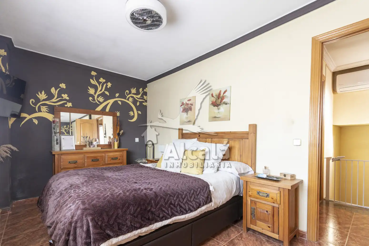 Habitación de Casa adosada en venta en Azuqueca de Henares con Aire acondicionado, Calefacción y Piscina