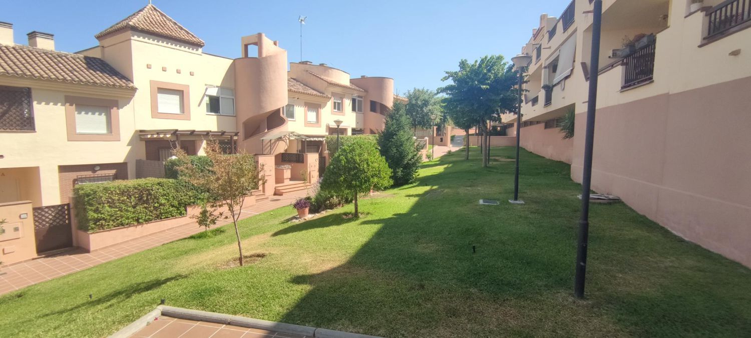 Garden of Flat to rent in Las Gabias  with Air Conditioner, Heating and Terrace