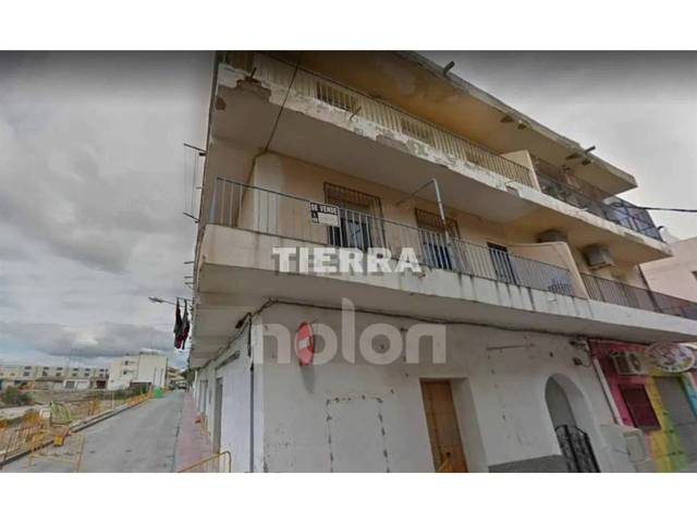 Piso en Venta en Calle Antonio Machado en Campos del Río