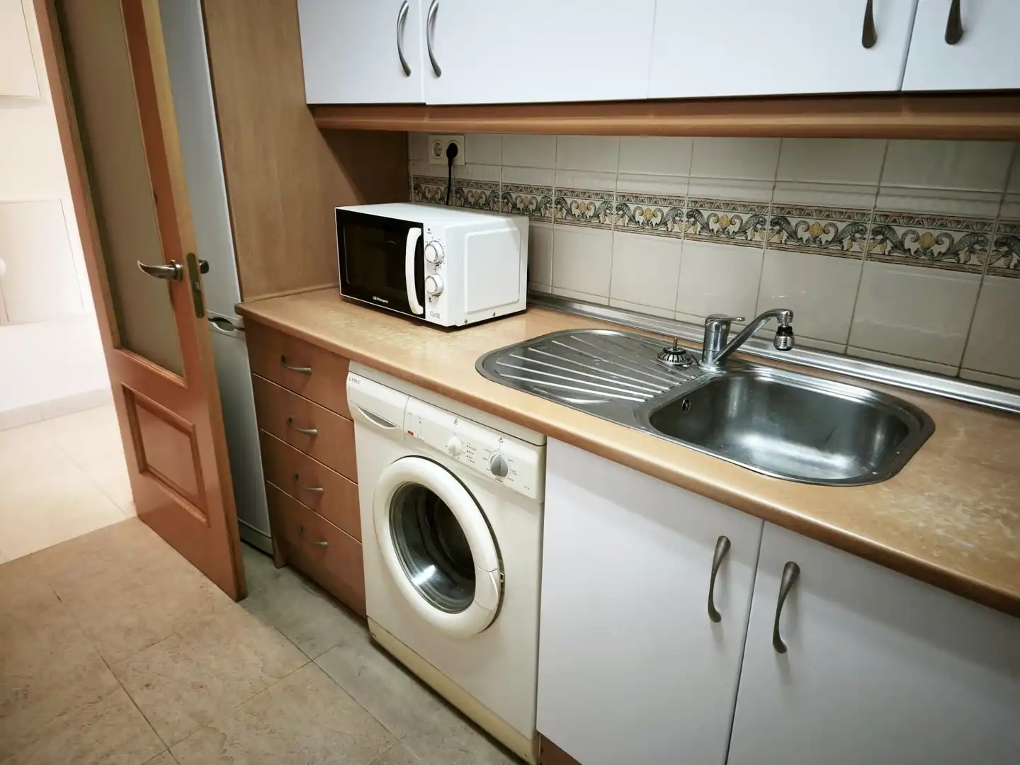 Flat with terrace for sale in Calle Almirante Carranza, imagen 9