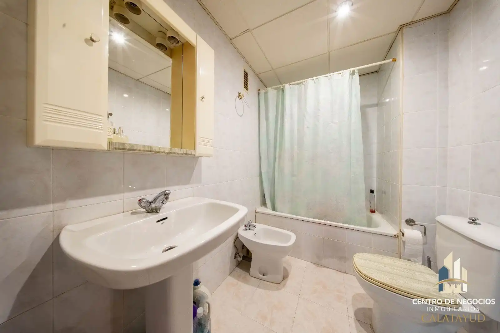 Bathroom of Flat for sale in Calatayud ciudad