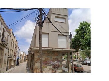 Gemischtgenutztes Gebäude zum Verkauf in Rambla Riera i Penya