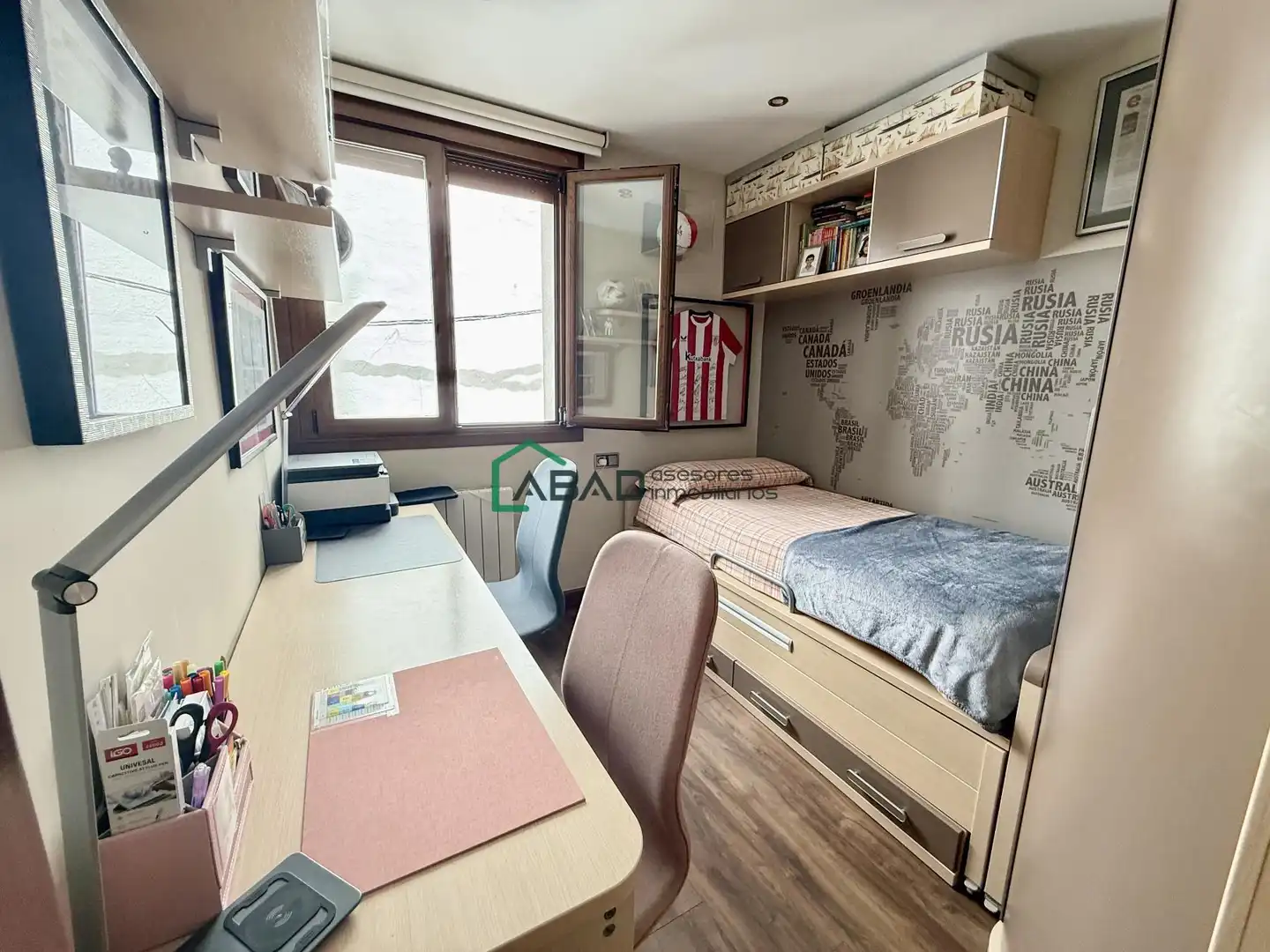 Habitación de Piso en venta en Bilbao  con Calefacción y Amueblado