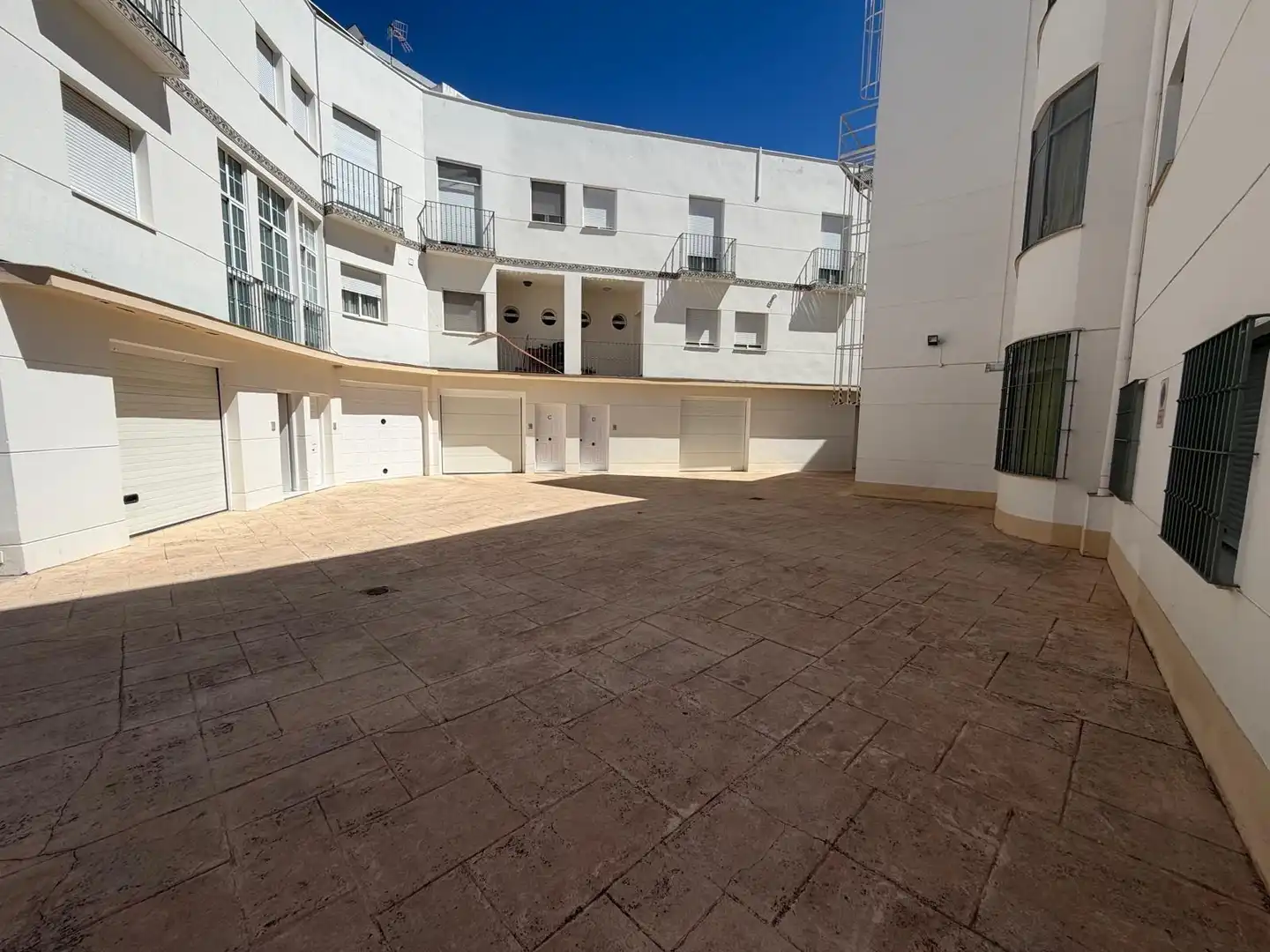 Exterior view of Houses for sale in Morón de la Frontera