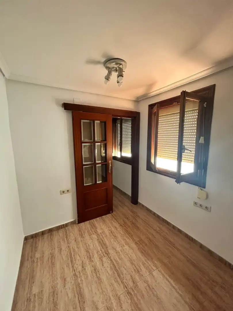 Piso de alquiler en Alaquàs con Horno, Balcón y Alarma