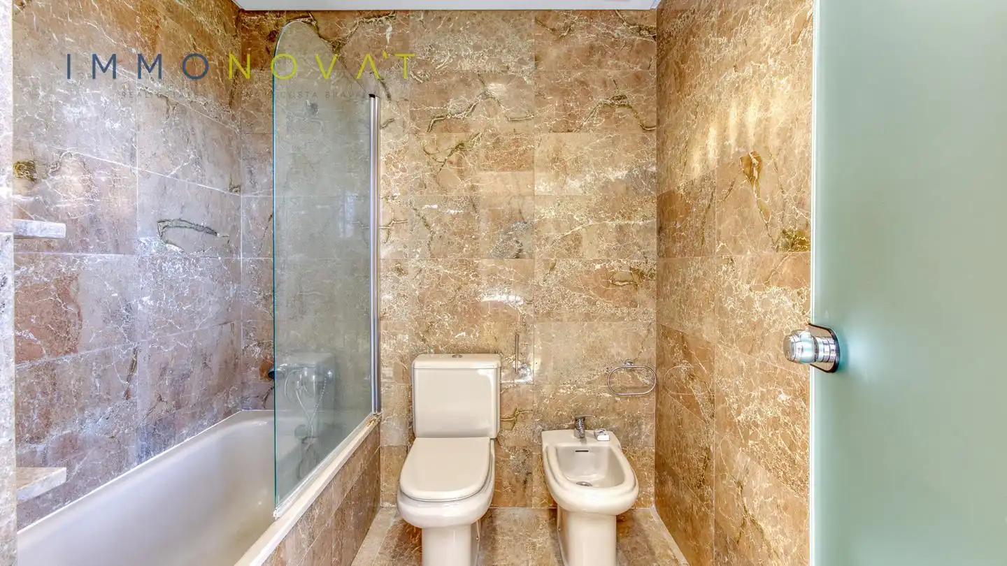 Bathroom of Flat for sale in Eixample Sud – Migdia
