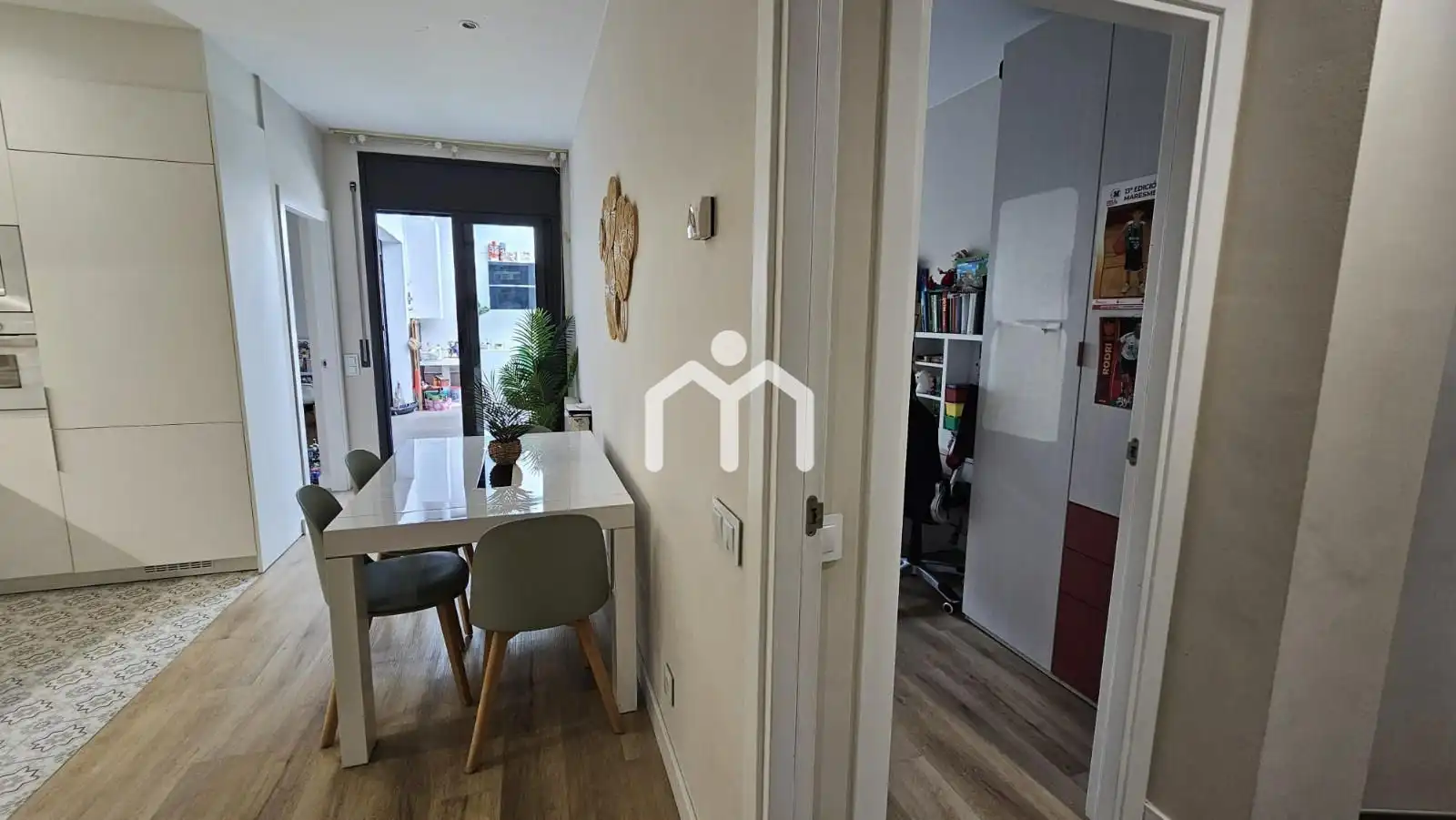 Habitación de Piso en venta en Badalona con Aire acondicionado, Calefacción y Parquet