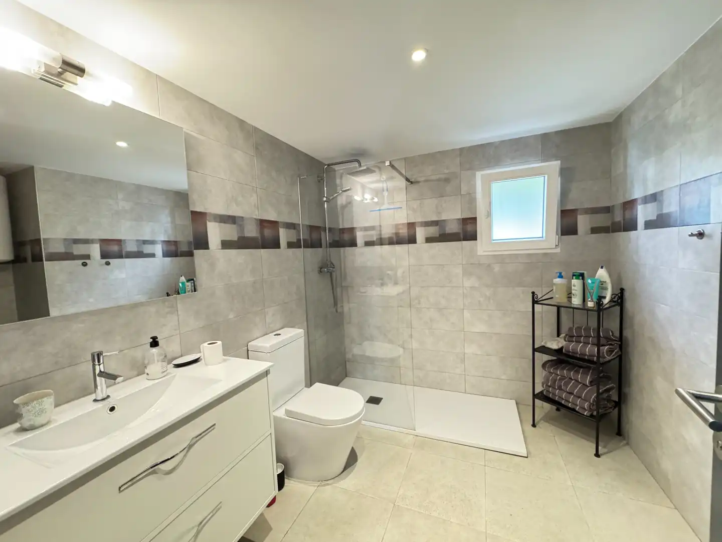 Baño de Casa o chalet en venta en L'Atzúbia con Aire acondicionado, Calefacción y Jardín privado