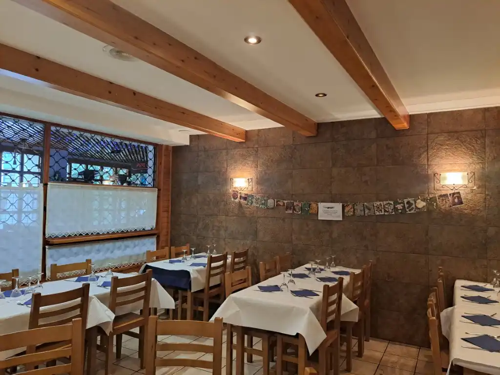 Local en traspaso en Alp con Calefacción, Parquet y Terraza