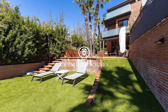 Casa adosada en Venta en Ametllers - Poble-Sec