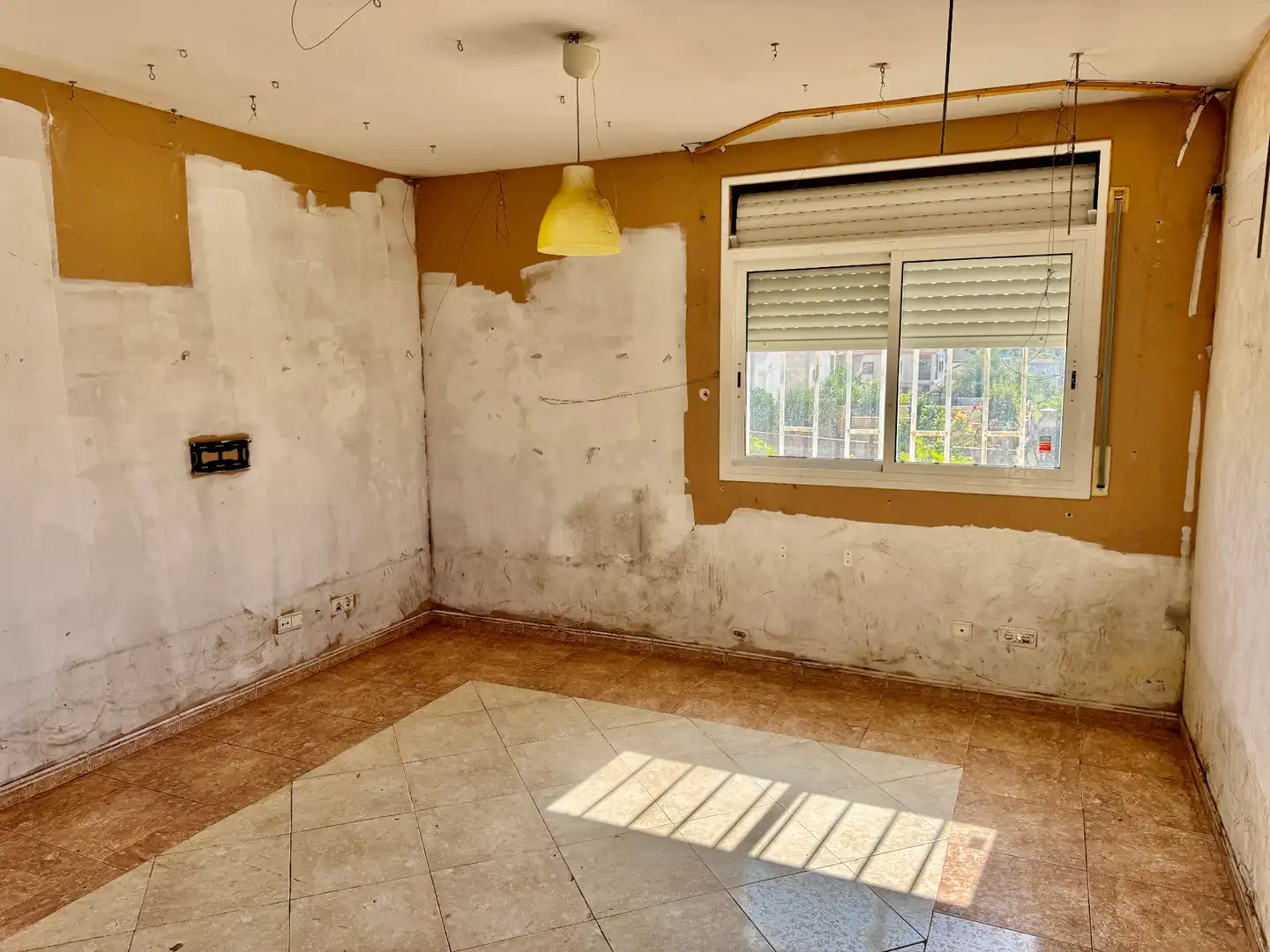 Menjador de Casa o xalet en venda en El Vendrell amb Jardí privat, Terrassa i Piscina