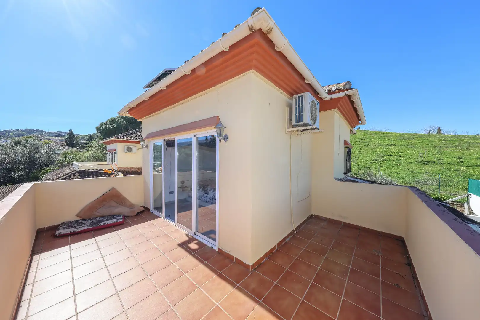 Terrace of Houses for sale in Coín  with Private garden and Swimming Pool