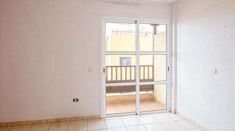 Foto 3 de Piso en venta en Benchomo, San Isidro, Granadilla de Abona