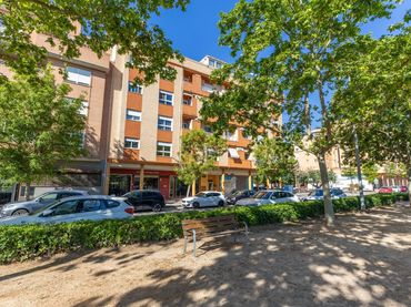 Piso con ascensor en venta en Avenida MONTIBER DE 7