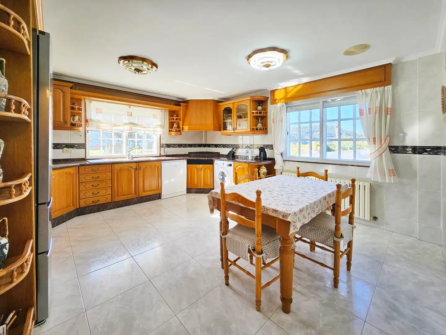 Cocina de Dúplex en venta en Mugardos con Calefacción, Jardín privado y Terraza