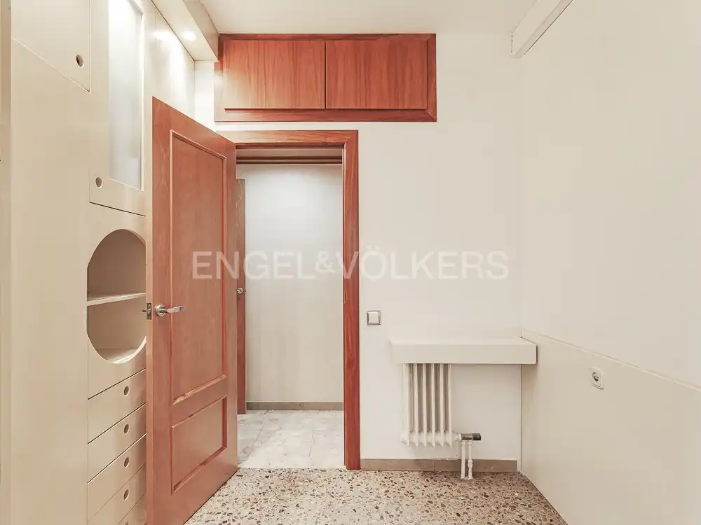 Flat for rent in La Maternitat i Sant Ramon