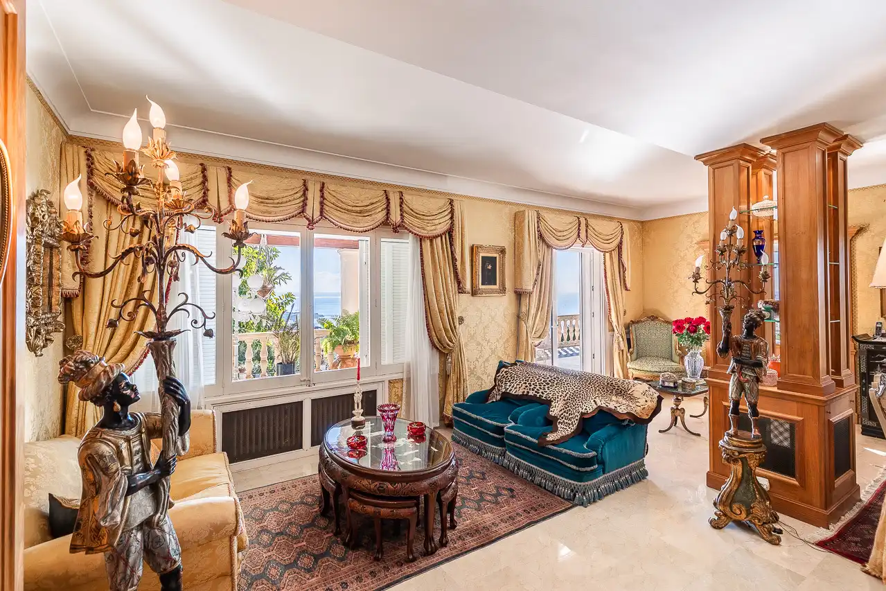Country homes for sale in Génova