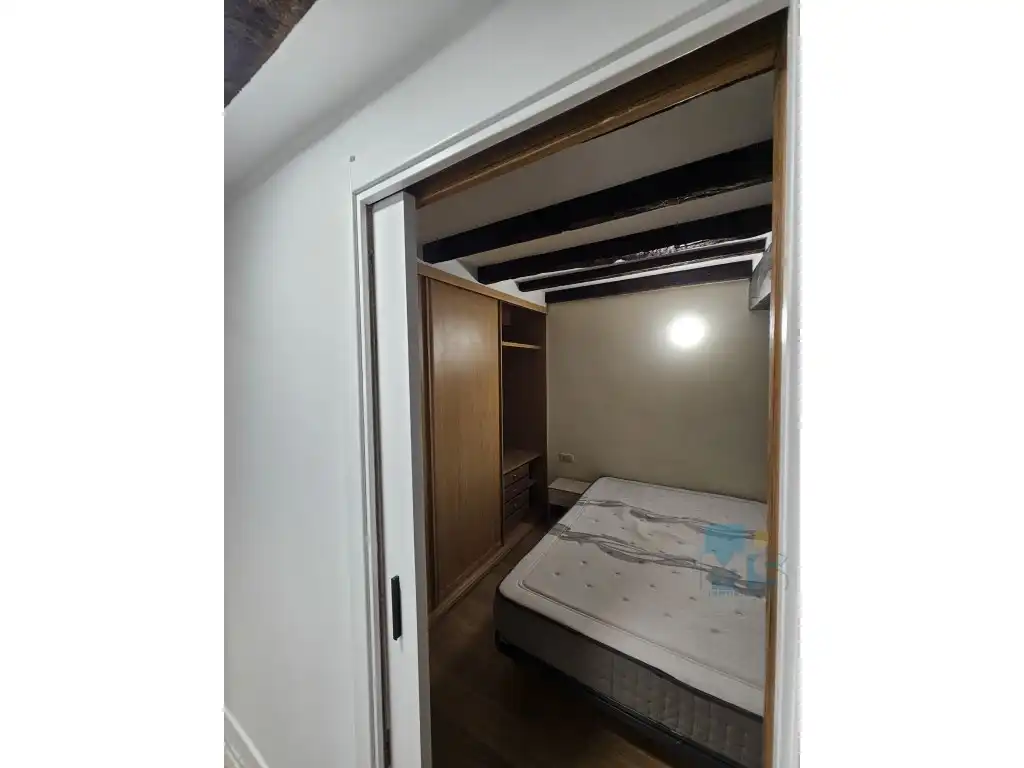 Bedroom of Flat for sale in Errenteria