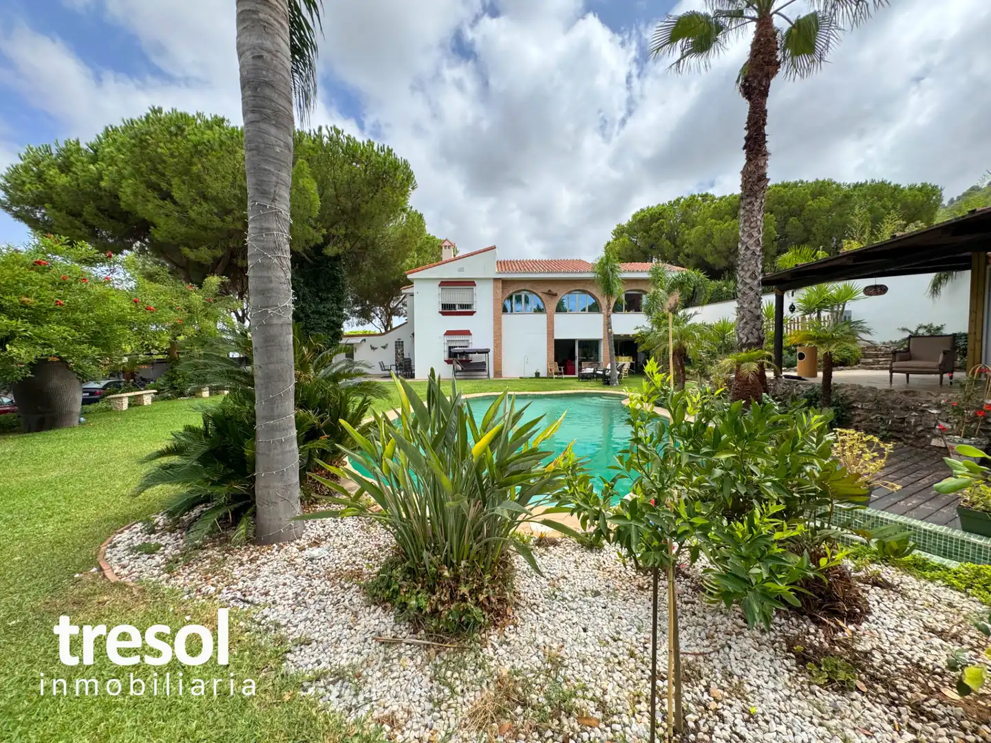 Chalet con piscina en venta en Pinos de Alhaurín - Periferia
