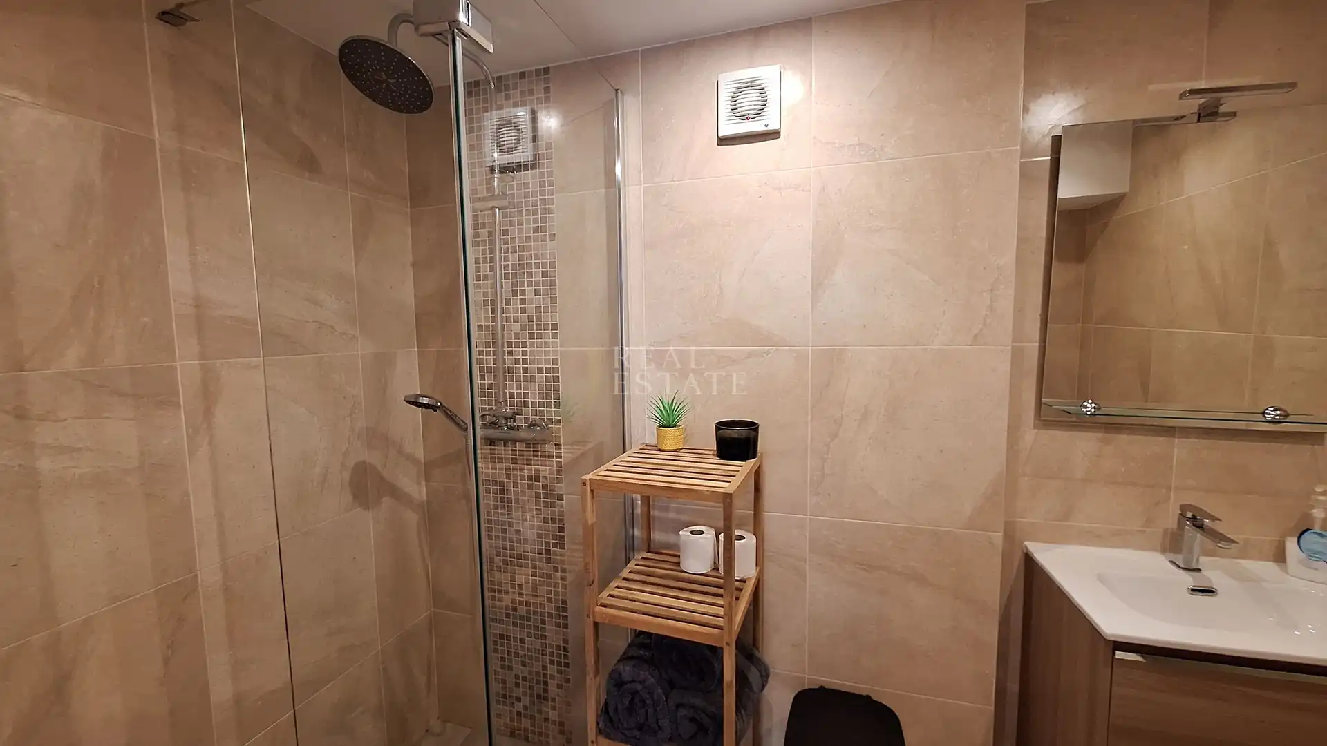 Bany de Casa o xalet en venda en Benidoleig amb Aire condicionat, Terrassa i Traster