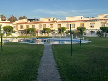 Reihenhaus mit Pool zum Verkauf in Urbanizacion  Urbanizacion Mare Nostrum 2